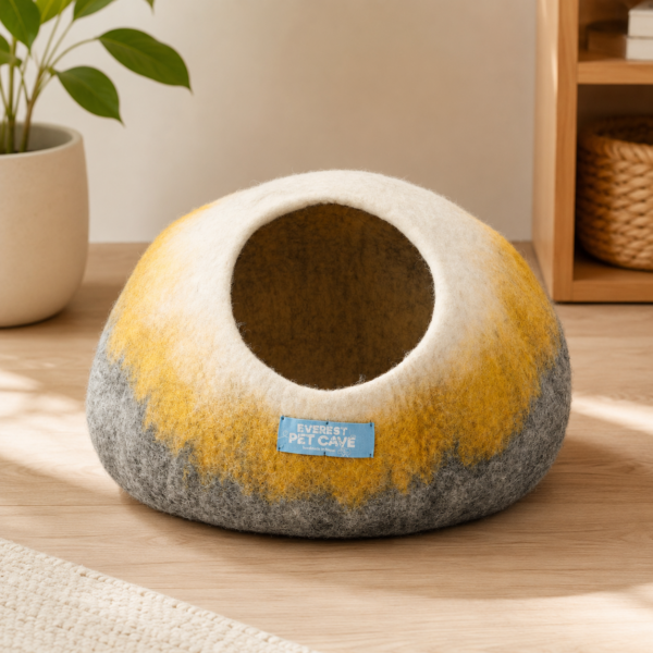 Everest® Handmade Cat Cave & Bed - Mixed Yellow Grey
