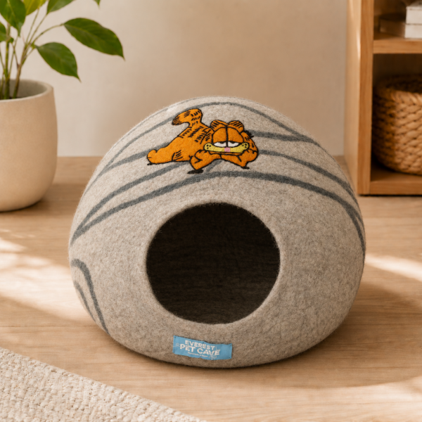 Everest® Handmade Cat Cave & Bed - Garfield Grey